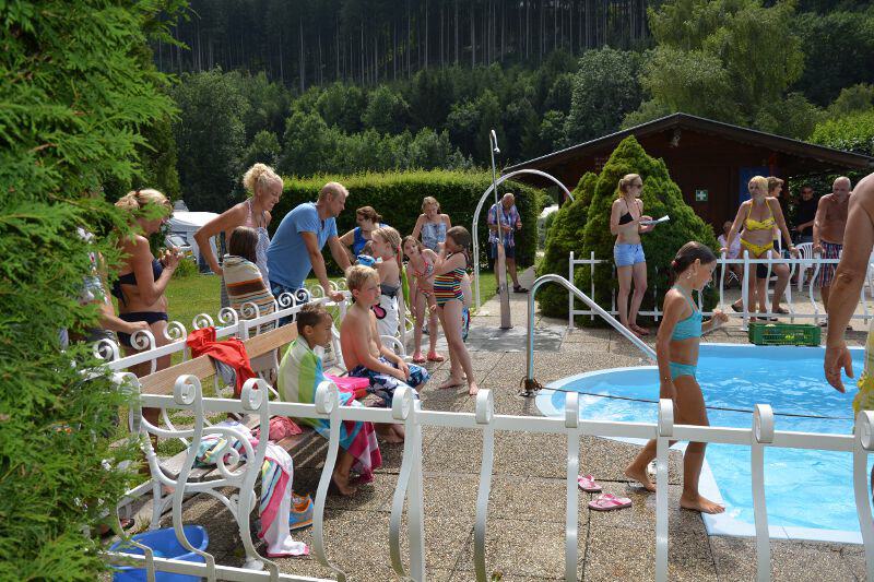kinderprogramm_29-schwimmen_lbb