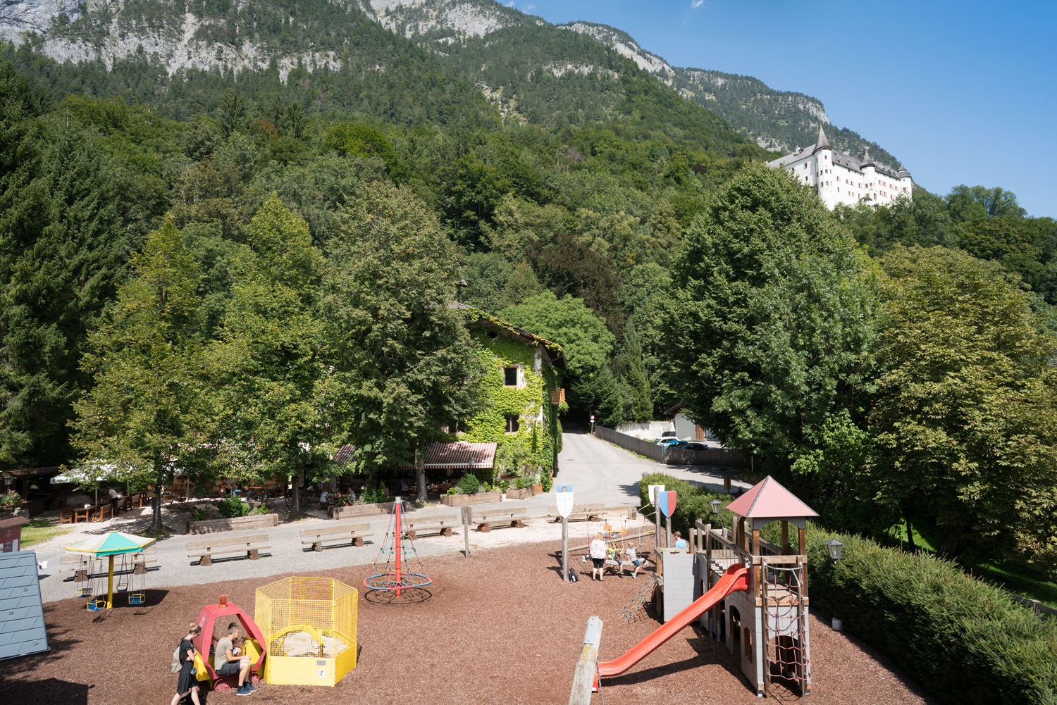 Schlosswirt_Luftaufnahme